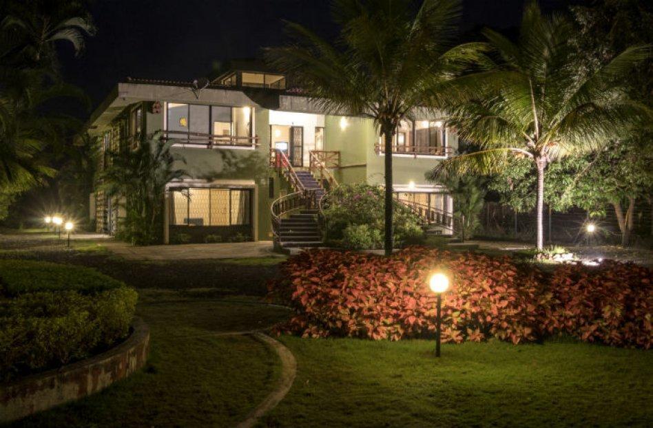 Golden Fields Resort Paud Exterior photo