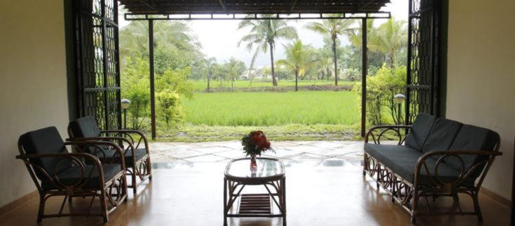 Golden Fields Resort Paud Exterior photo